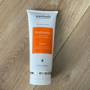 New Scentuals Brightening Body Scrub